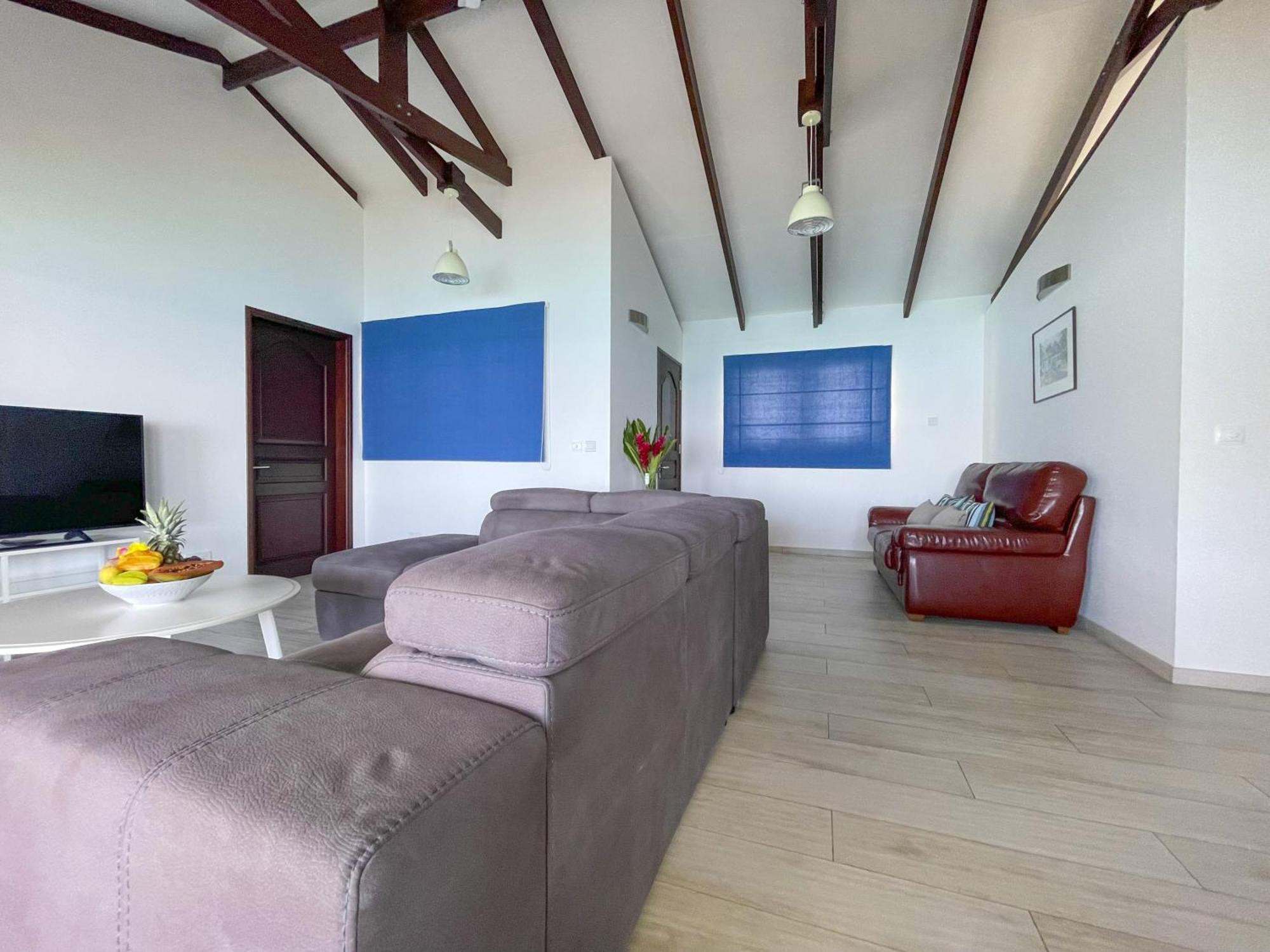 Vallonend Beachfront Villa With Excellent View Бель-Омбр Экстерьер фото