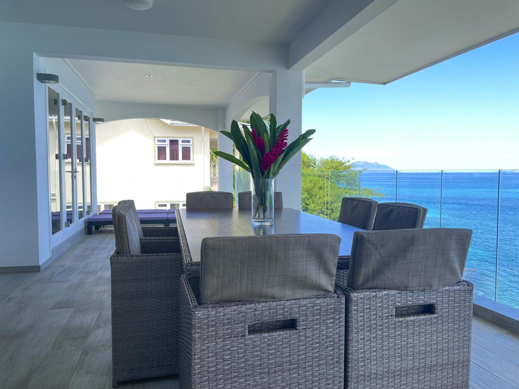 Vallonend Beachfront Villa With Excellent View Бель-Омбр Экстерьер фото